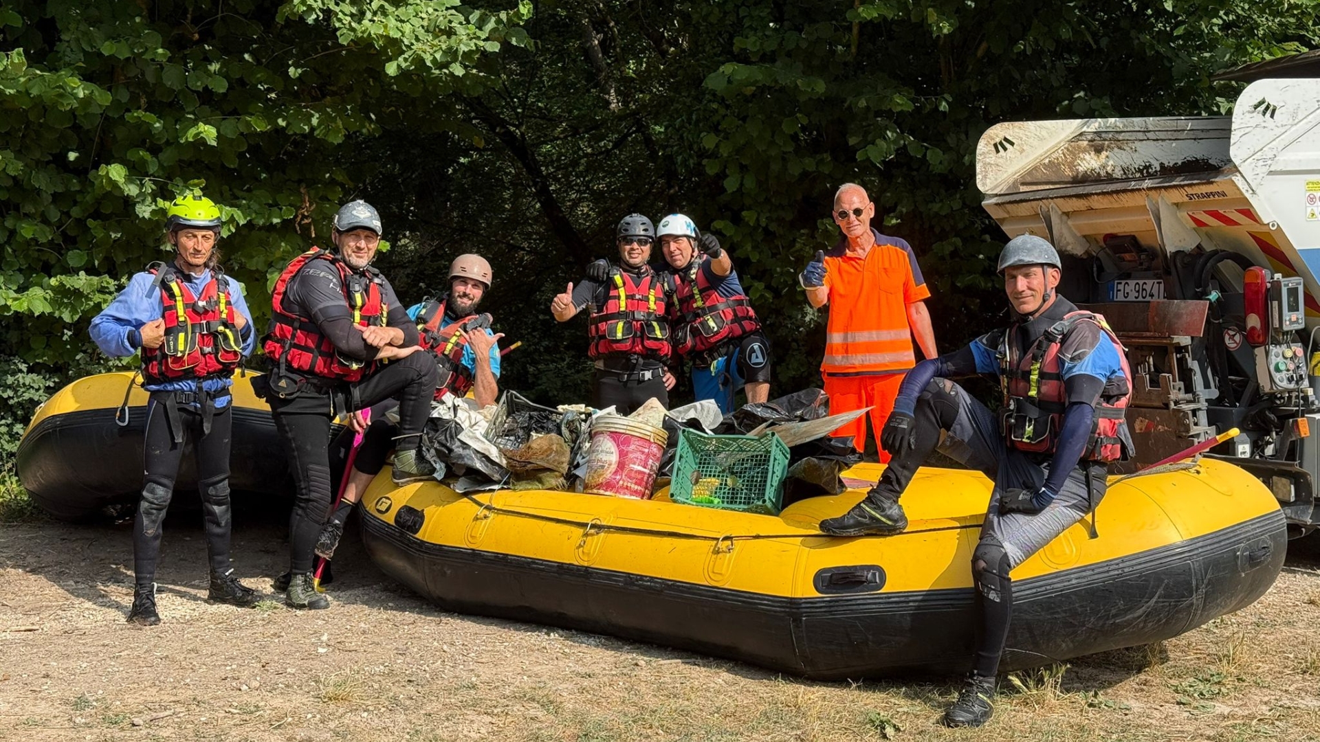 “Puliamo il Fiume!”: il rafting e la comunità impegnati per la tutela del Nera